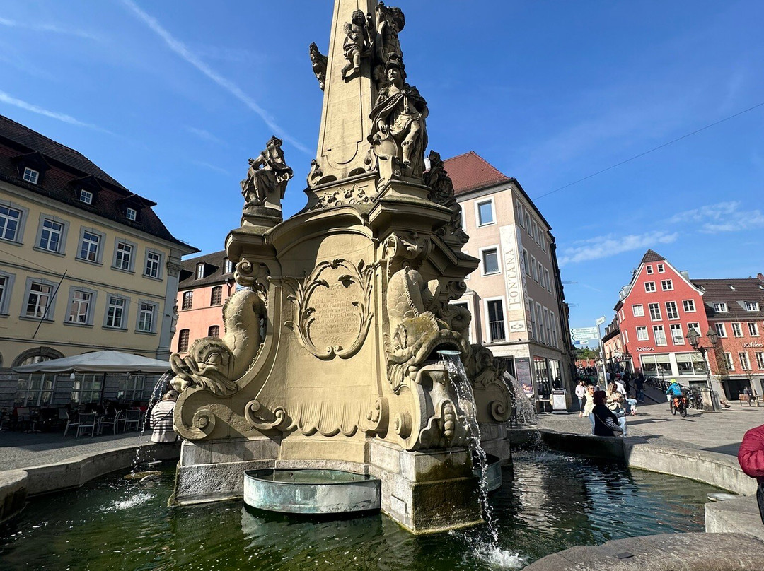 Vierroehrenbrunnen-维尔茨堡必去景点