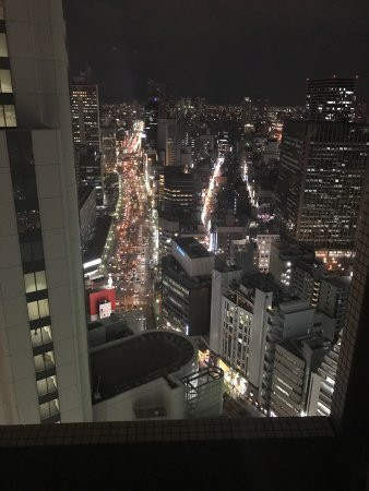 大阪丽思卡尔顿酒店主图