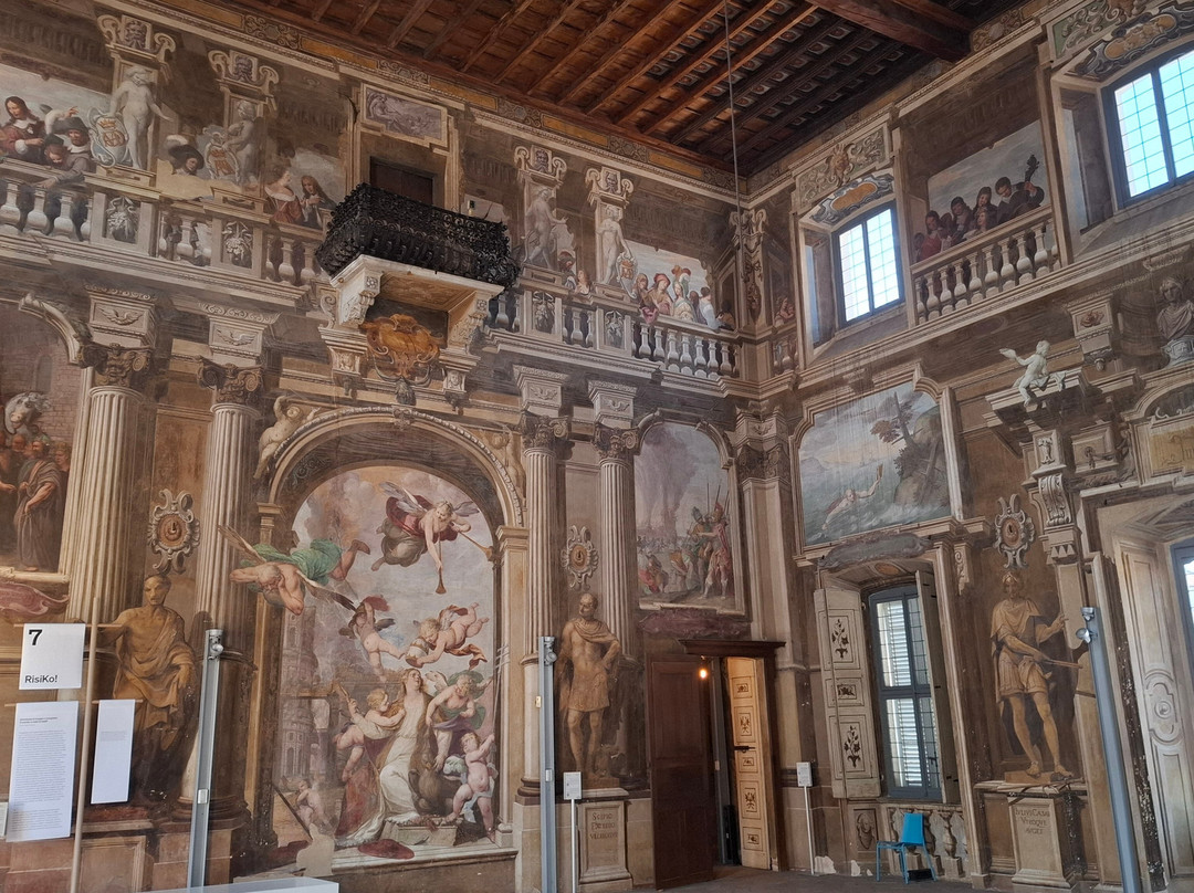 Palazzo Arese Borromeo-切萨诺马代尔诺必去景点
