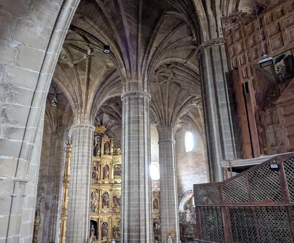Iglesia de Nuestra Senora de la Asuncion-Briones必去景点