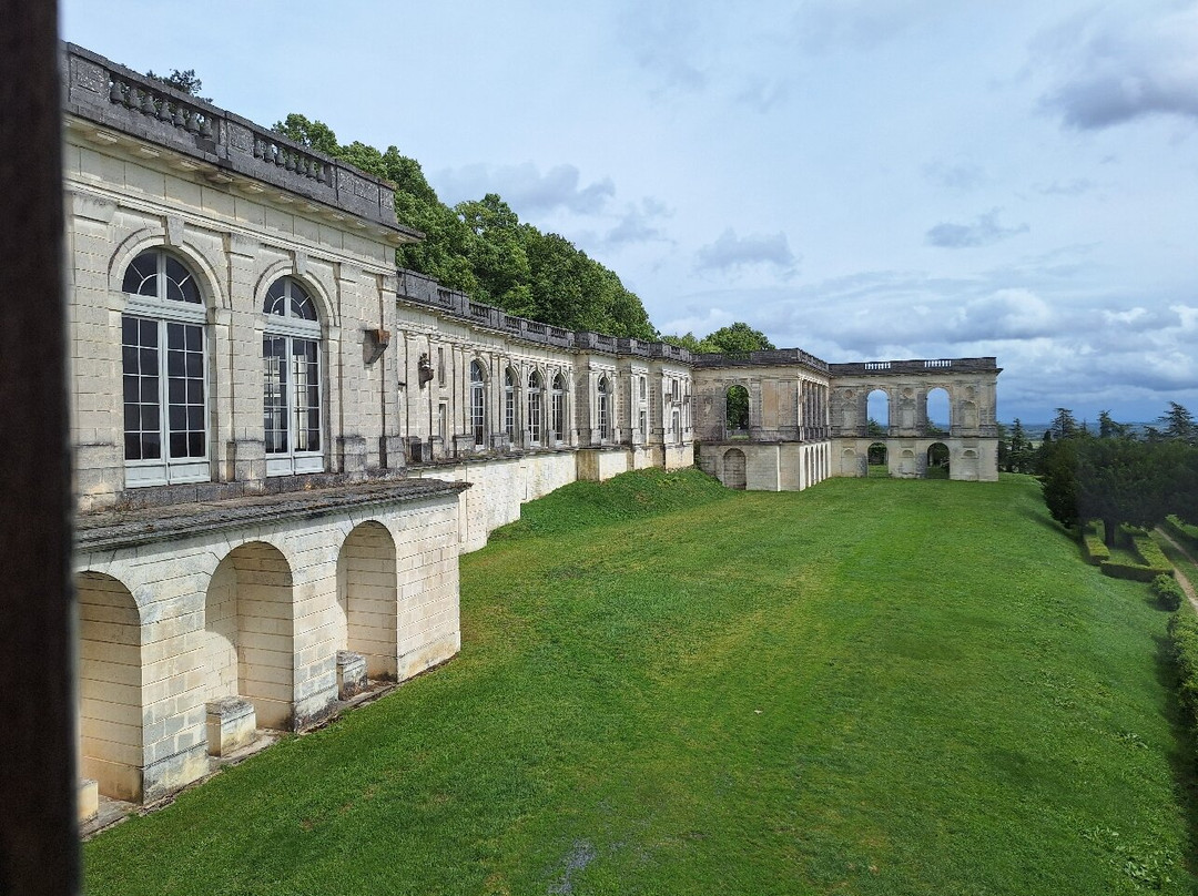 Chateau de la Mercerie-Magnac-Lavalette-Villars必去景点