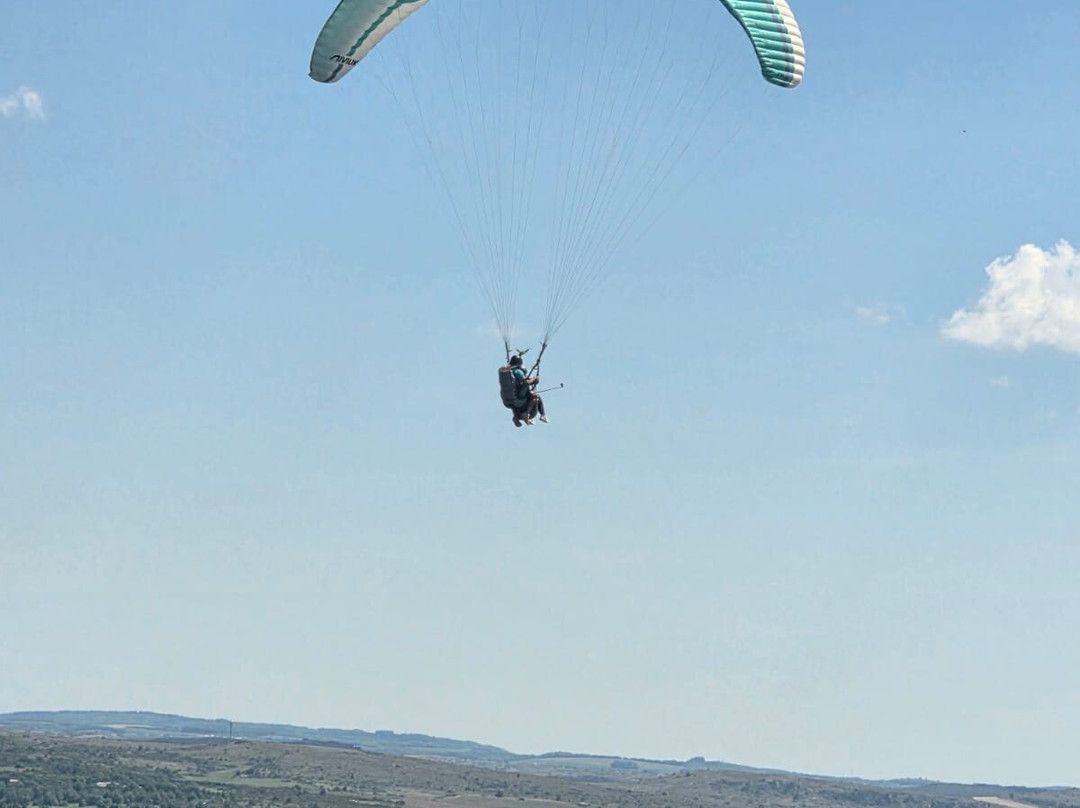 Fly Millau Parapente-米约必去景点