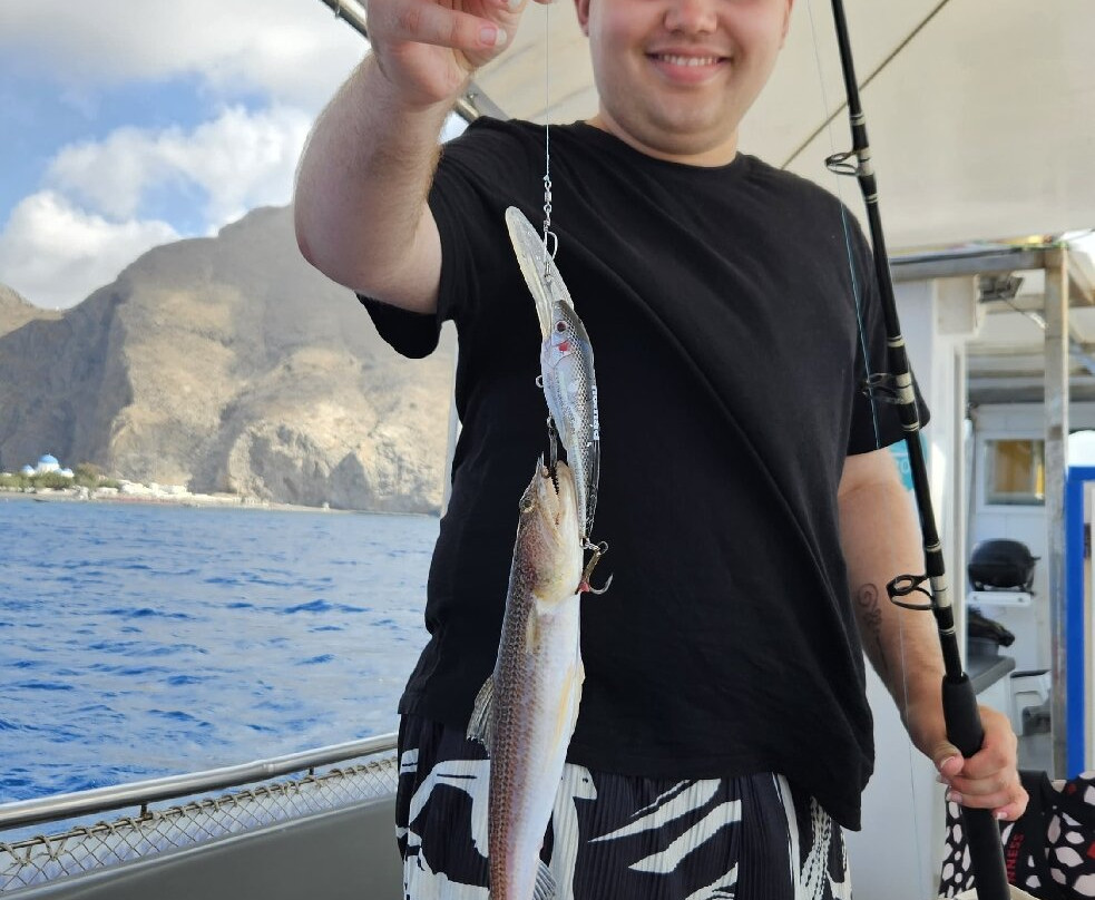 Giorgaros fishing tours Santorini-维查德必去景点
