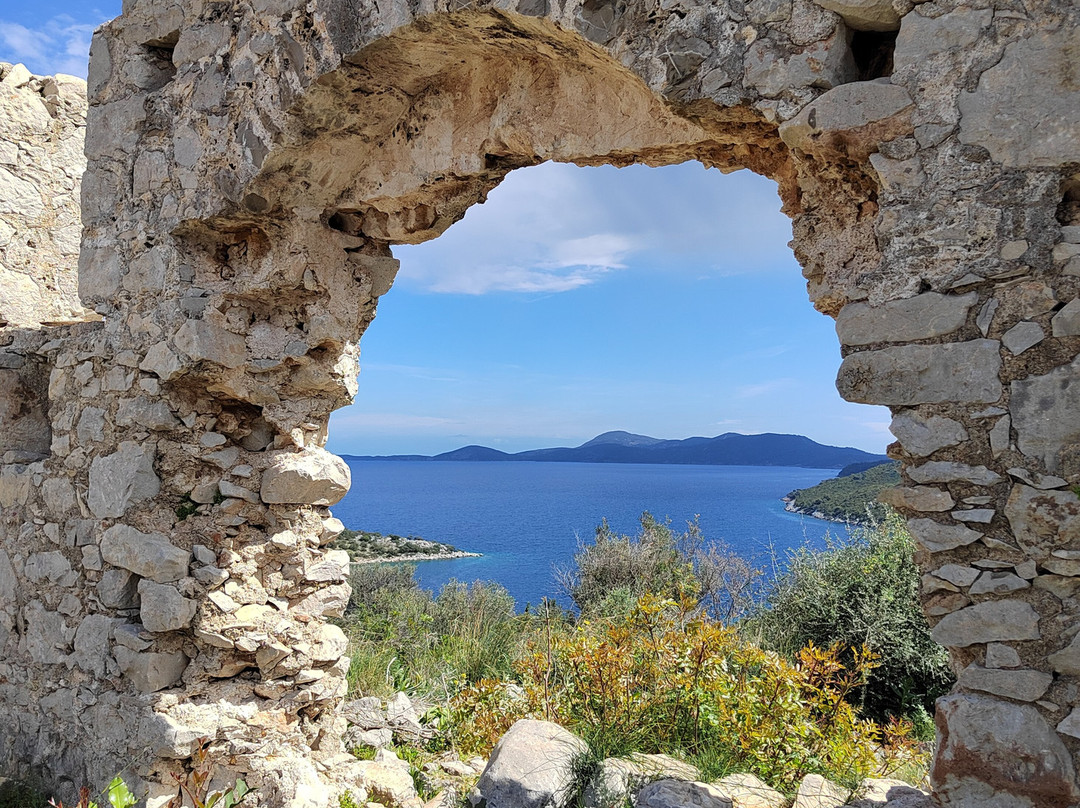 Castle of Favieros-Methana必去景点