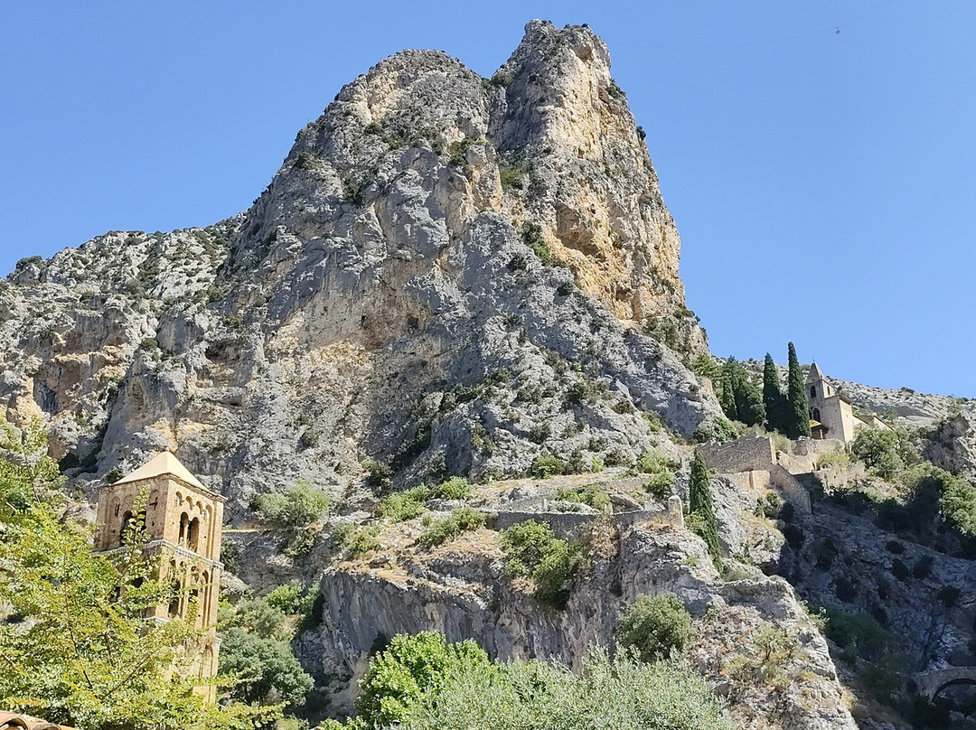 Moustiers-Sainte-Marie  Office de Tourisme-穆斯捷-圣玛丽必去景点
