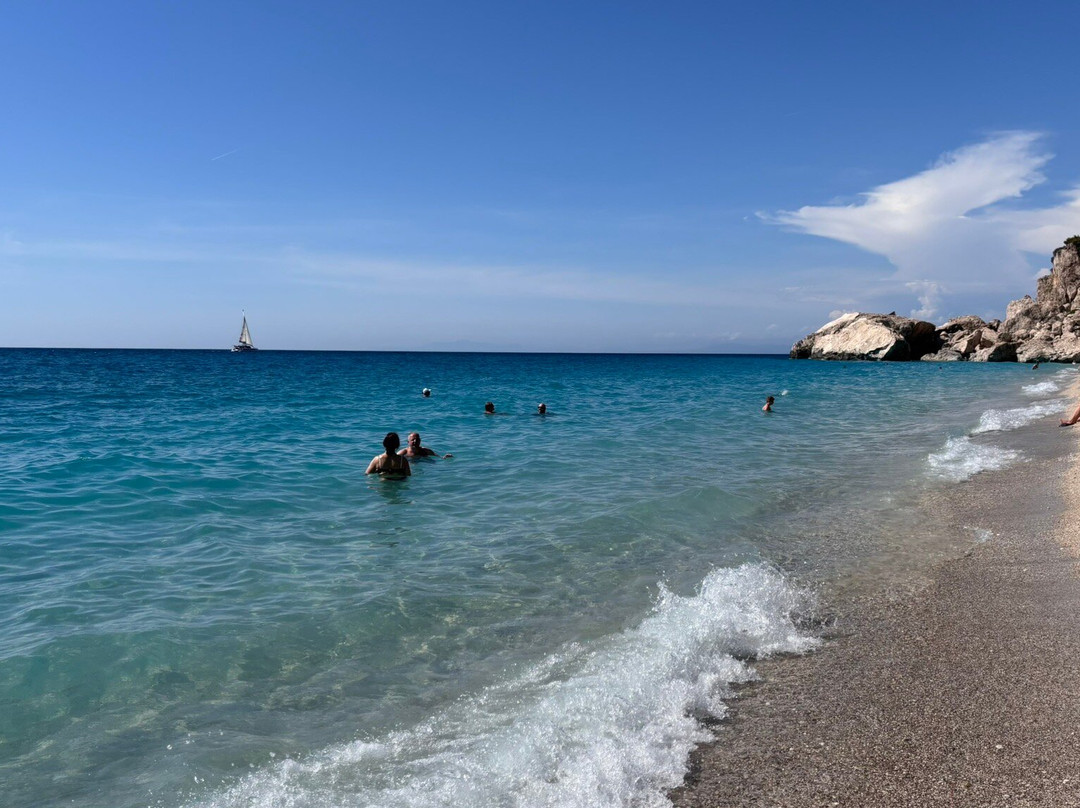 Kathisma Beach-Agios Nikitas必去景点