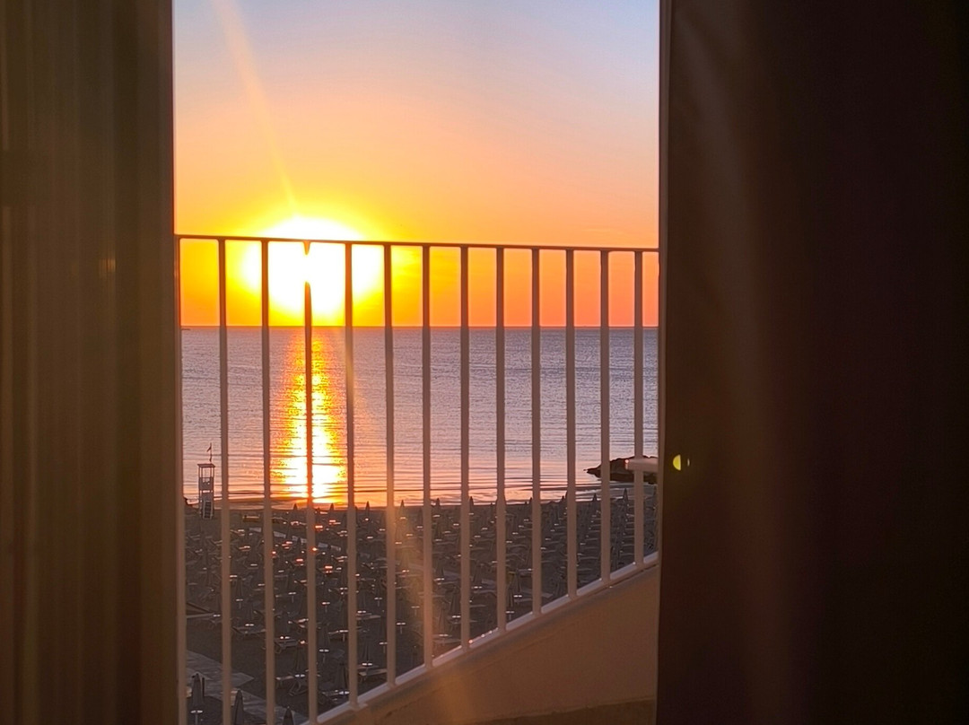 Ambasciatori Hotel - Beach Front -Breakfast XXL & Brunch Until 12 30pm主图