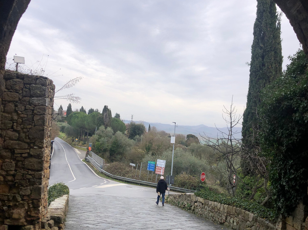 Porta Cappuccini-圣奎里科多尔恰必去景点