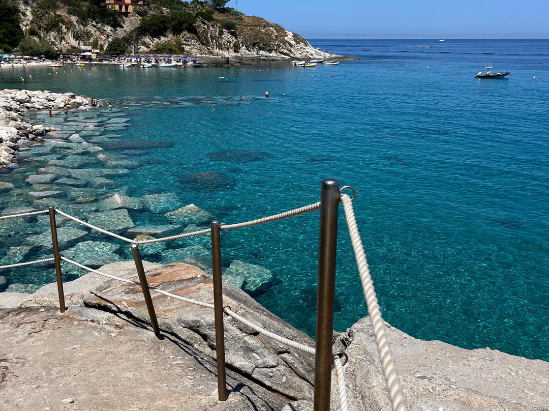 Sant'Andrea Beach-厄尔巴岛必去景点