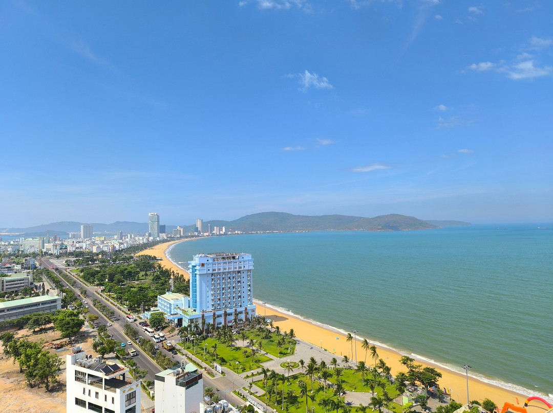 FLC归仁海滩城市酒店主图