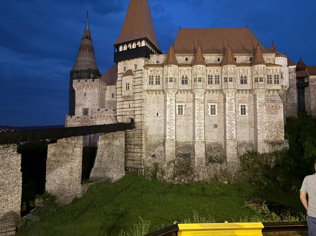 Castelul Corvinilor-Hunedoara必去景点