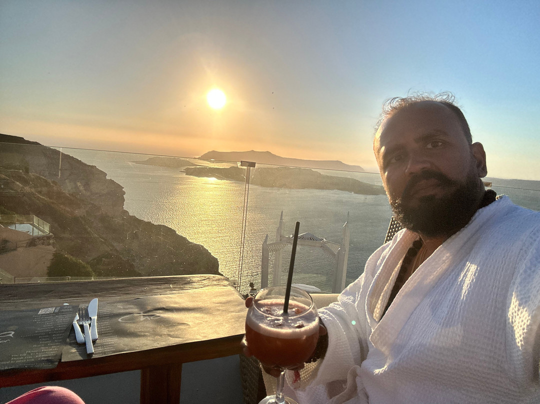 神洞水疗套房酒店主图