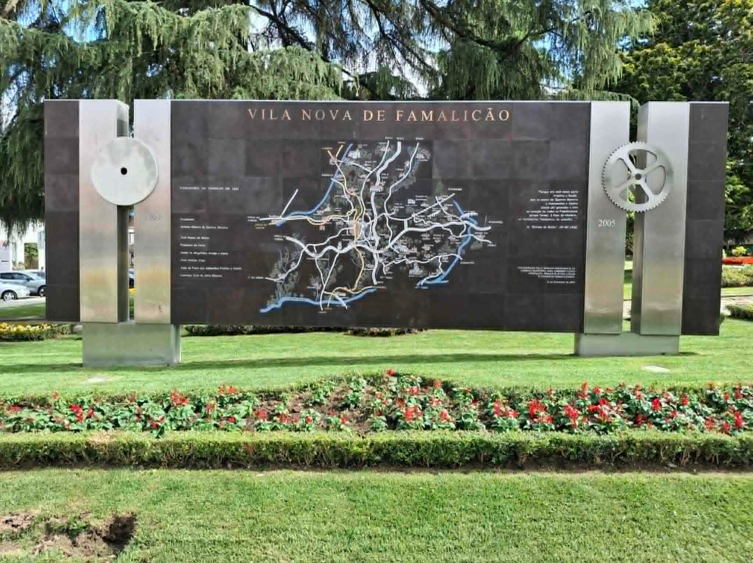 Monumento aos Fundadores do Concelho-法马利康新镇必去景点