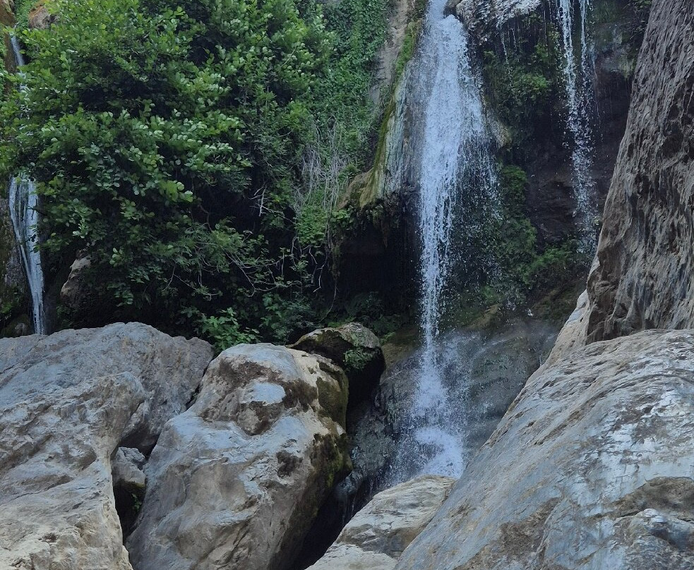 Cascade de l'Ucelluline-San-Nicolao必去景点