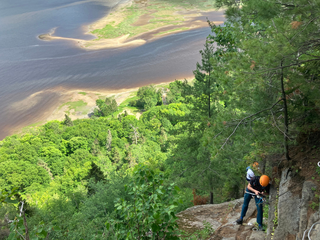 Parc National Du Fjord-du-Saguenay-Riviere-Eternite必去景点