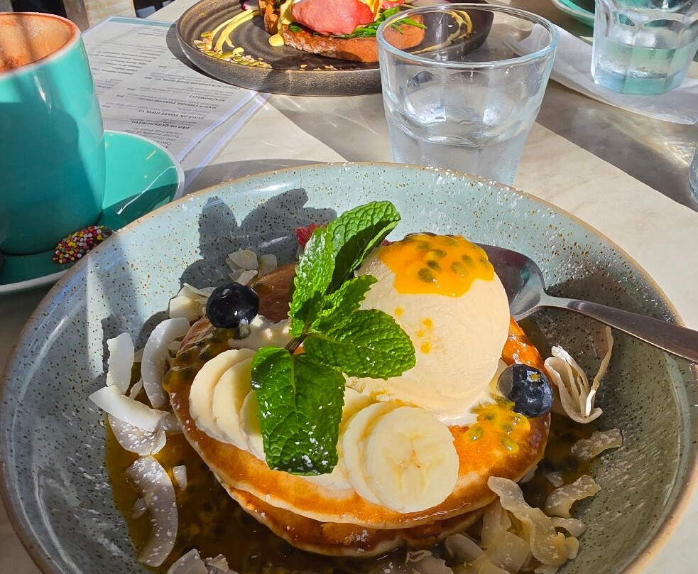 La Casa Beach Bar Bistro