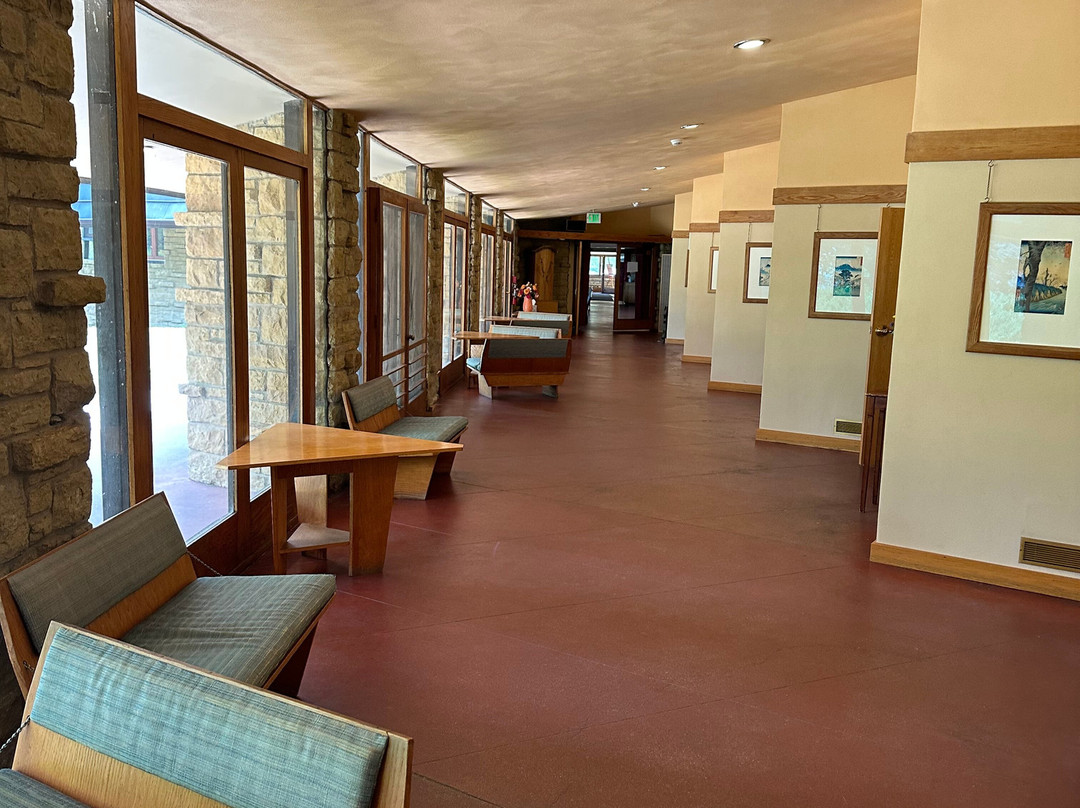 Frank Lloyd Wright's Unitarian Meeting House-麦迪逊必去景点