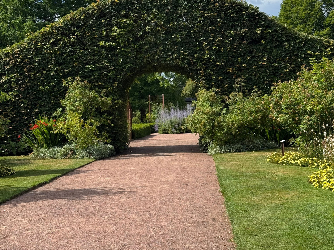 Rosenlunds Rosarium-延雪平必去景点