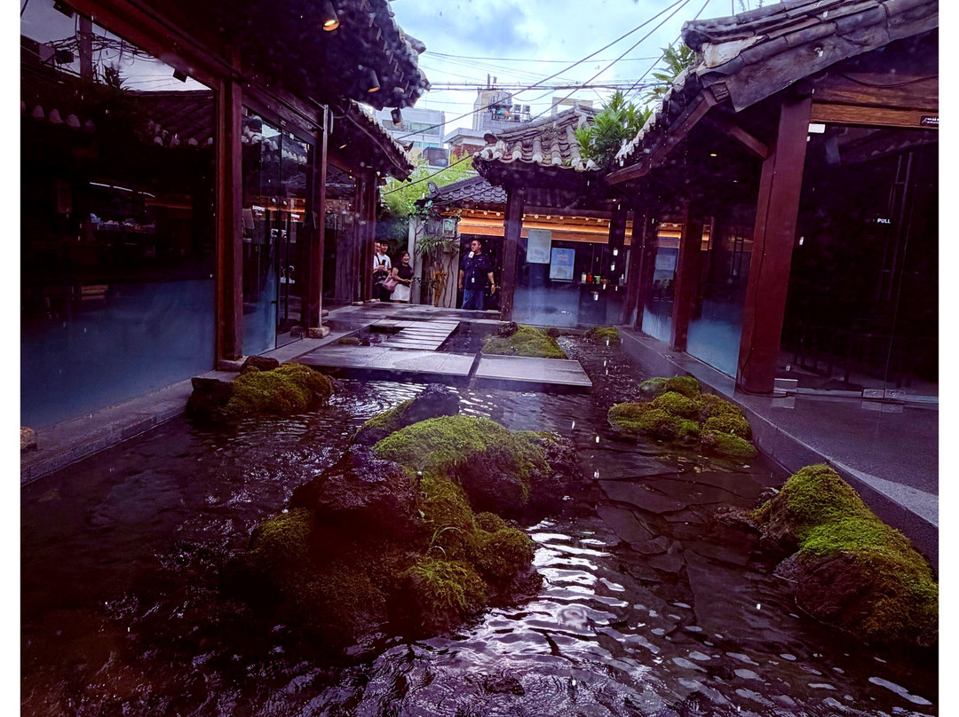 Ikseon-dong Hanok Street-首尔必去景点