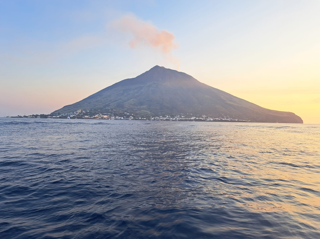 Arianna Escursioni Alle Isole Eolie-利帕里必去景点