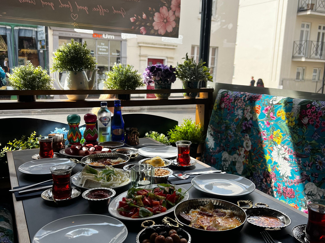 Cafe Blooming