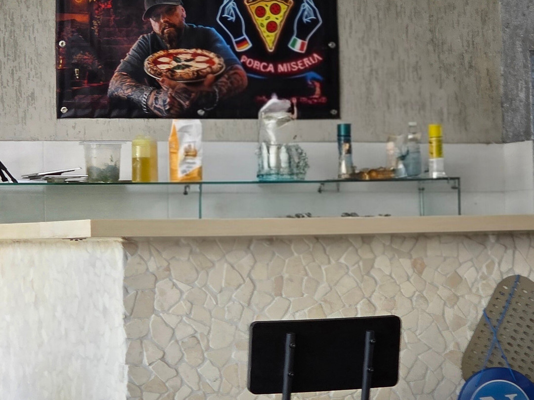 Pizzeria Porca Miseria Repelen