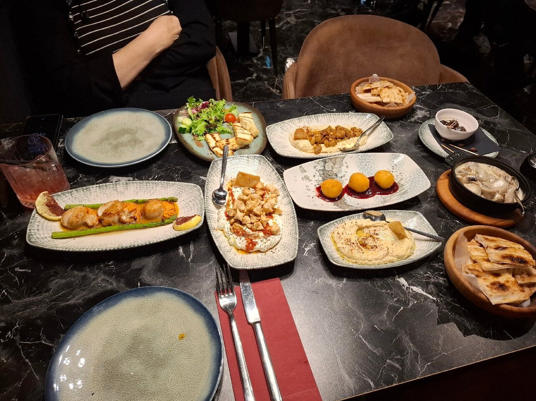 Limora Kitchen & Bar