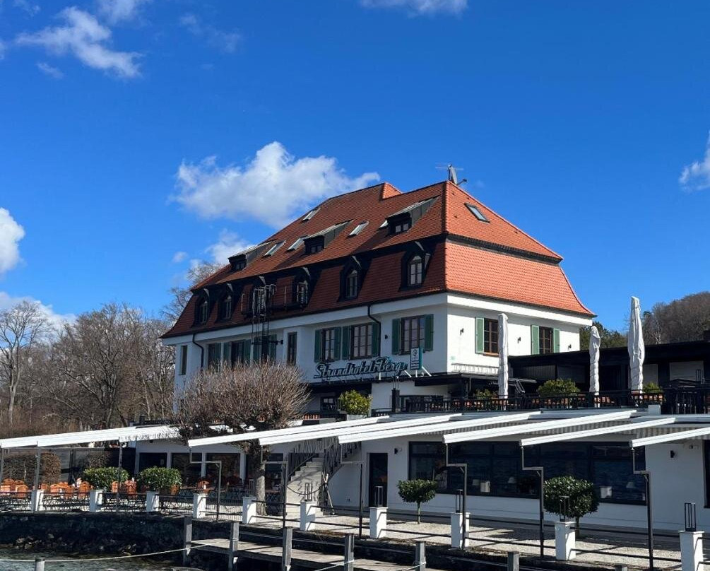 Strandhotel Berg