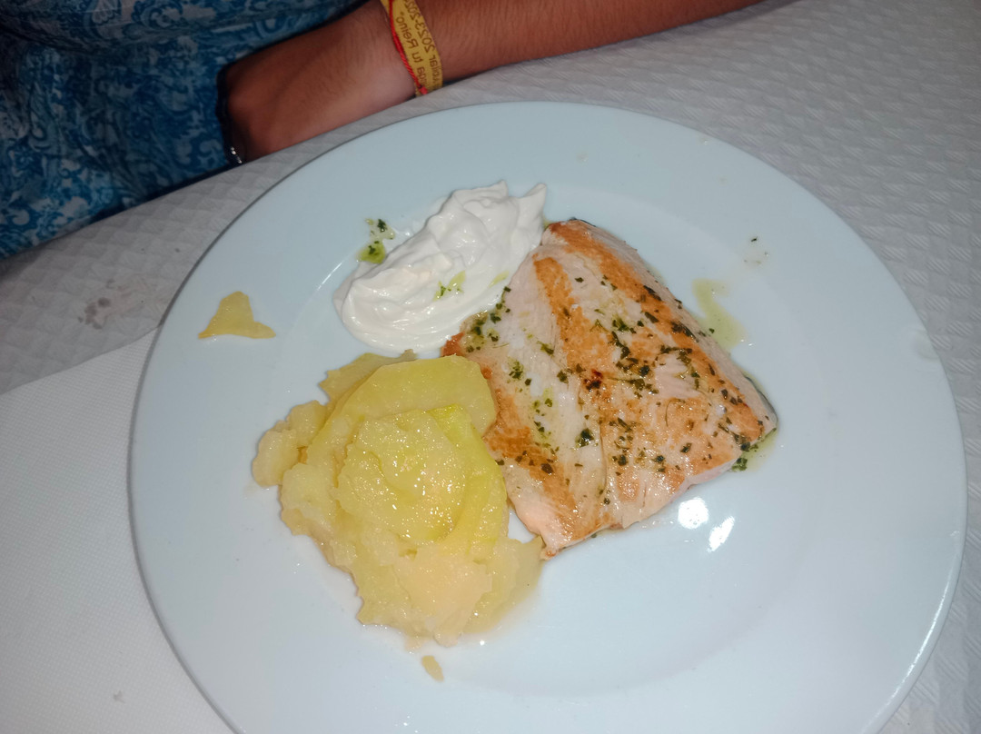Minaya酒店住宿-Hostal Restaurante El Poligono