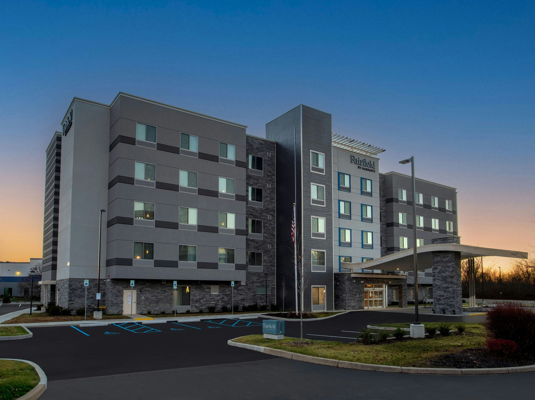 印第安纳波利斯普兰菲尔德 Fairfield Inn & Suites 酒店
