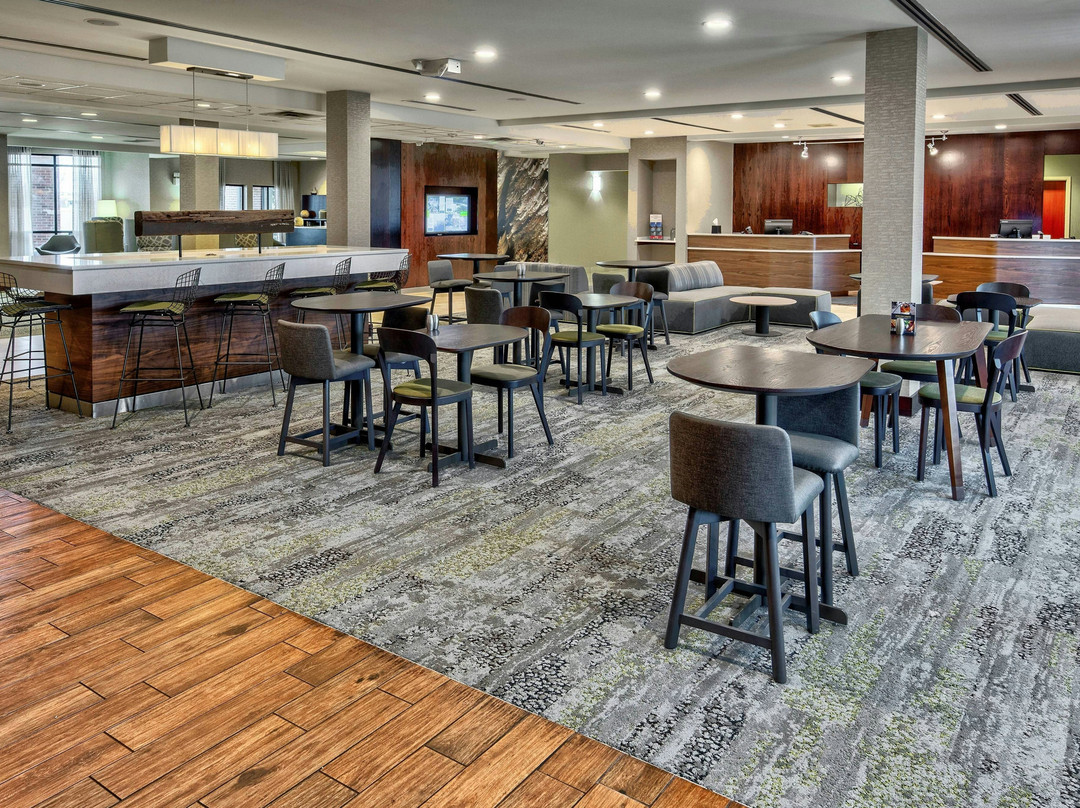Ada酒店住宿-Courtyard by Marriott Lima