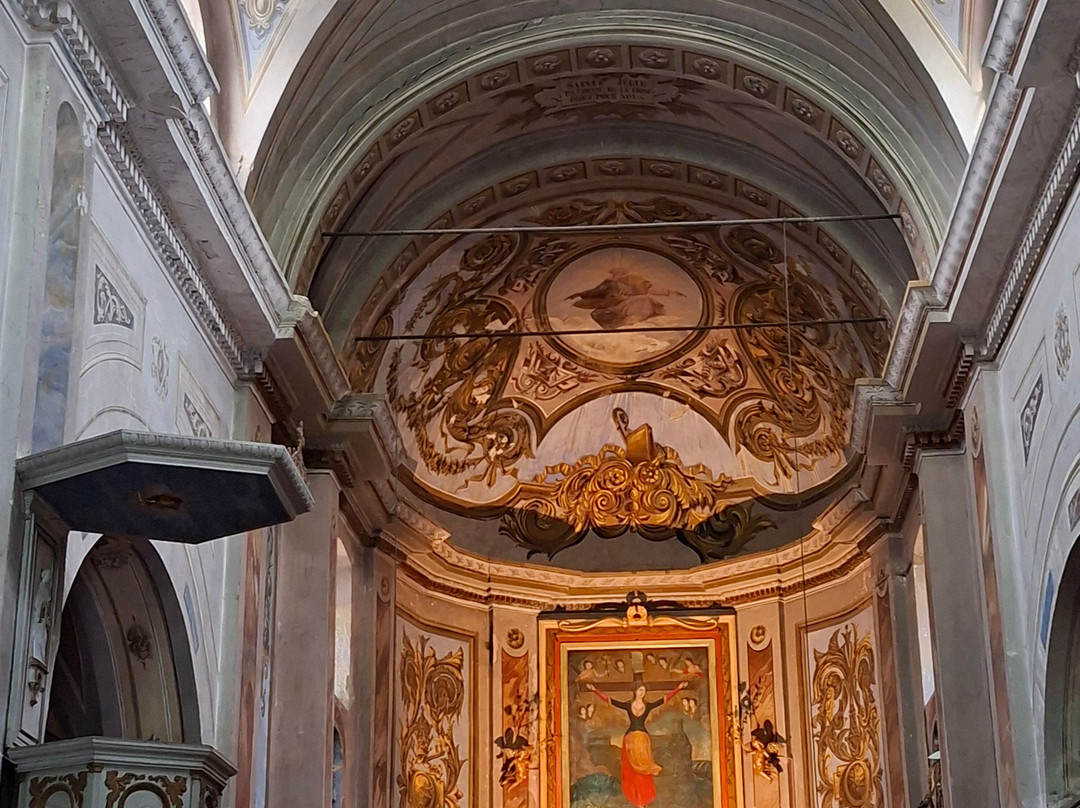 Eglise Sainte Julie-Nonza必去景点