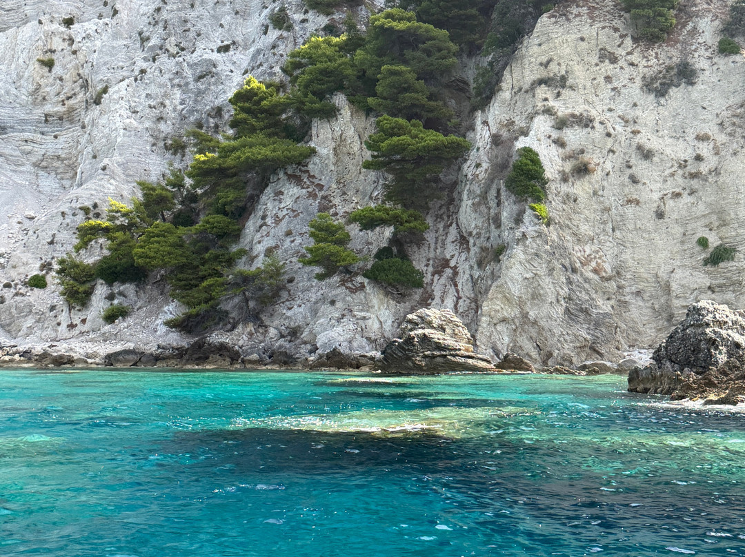 Corfu Explore Boats-Paleokastritsa必去景点