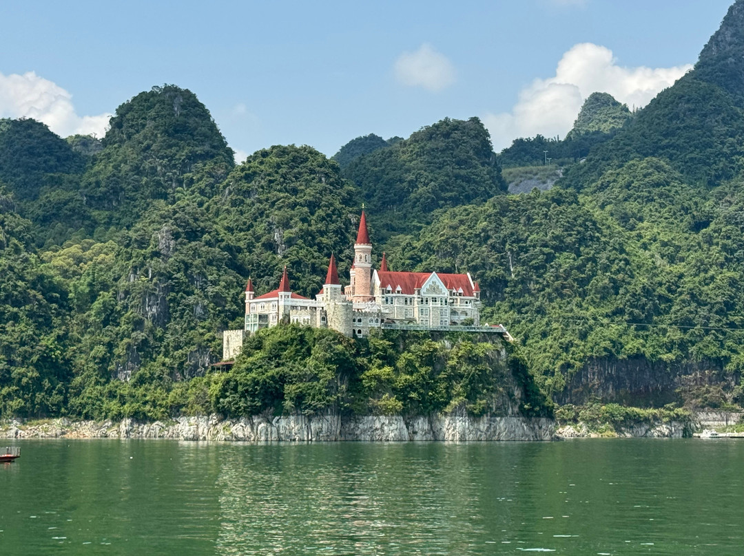 万峰湖景区-兴义市必去景点