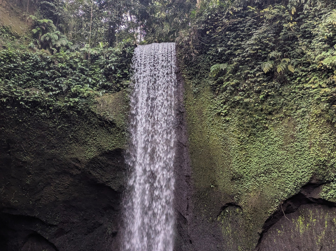 Tibumana Waterfall-Apuan必去景点