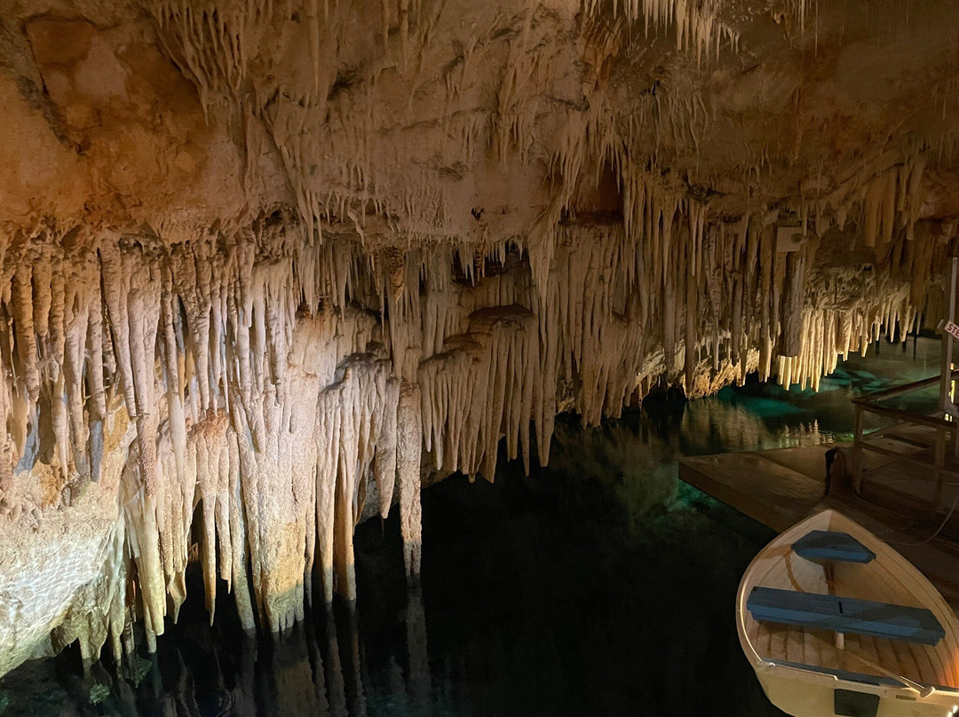 Crystal & Fantasy Caves-Hamilton Parish必去景点