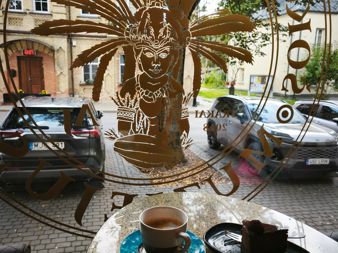 Aj Chocolate Sculpture Museum-特拉凯必去景点