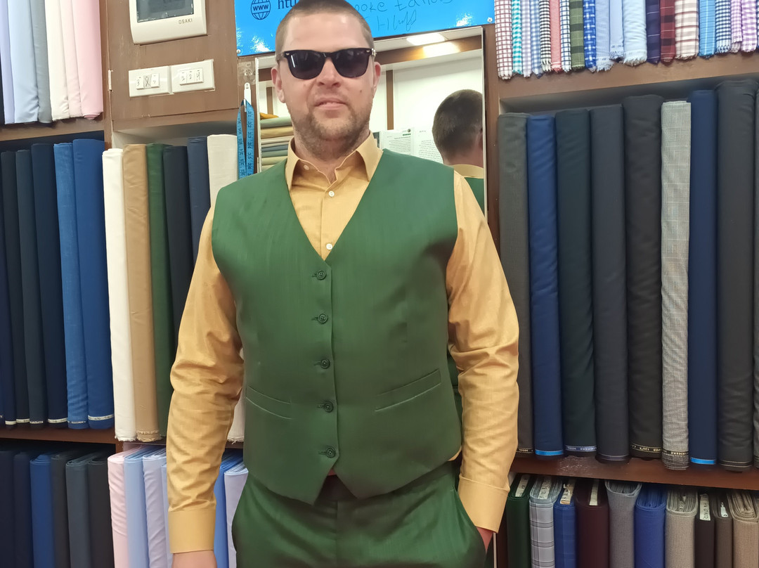 Robin Bespoke Tailors-Kata Noi Beach必去景点