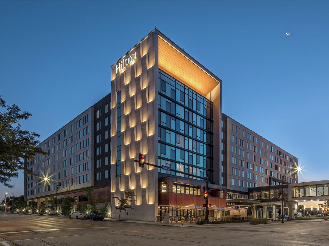得梅因酒店住宿-Hilton Des Moines Downtown