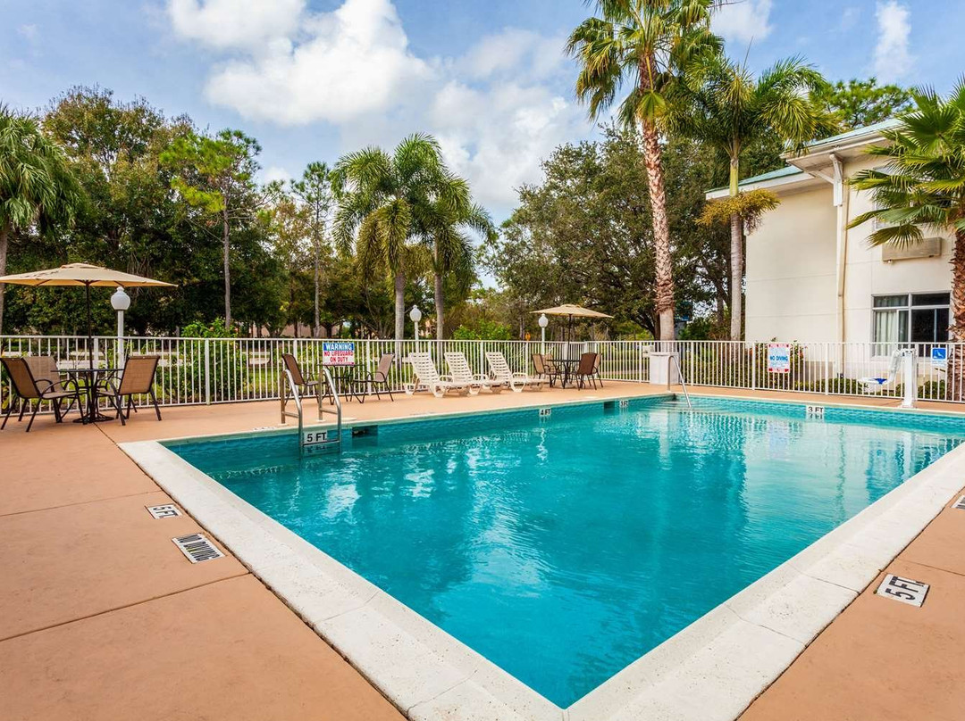 MainStay Suites At PGA Village