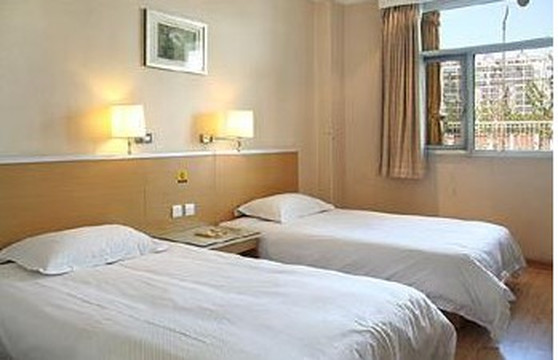 玫瑰大酒店主图