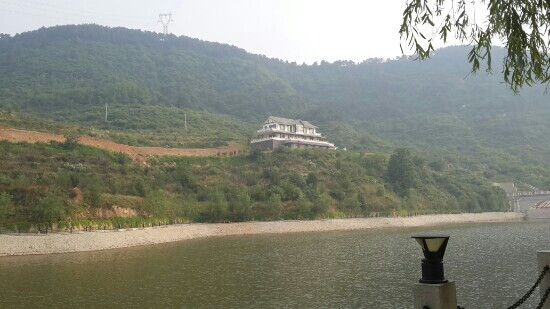 药林寺森林公园