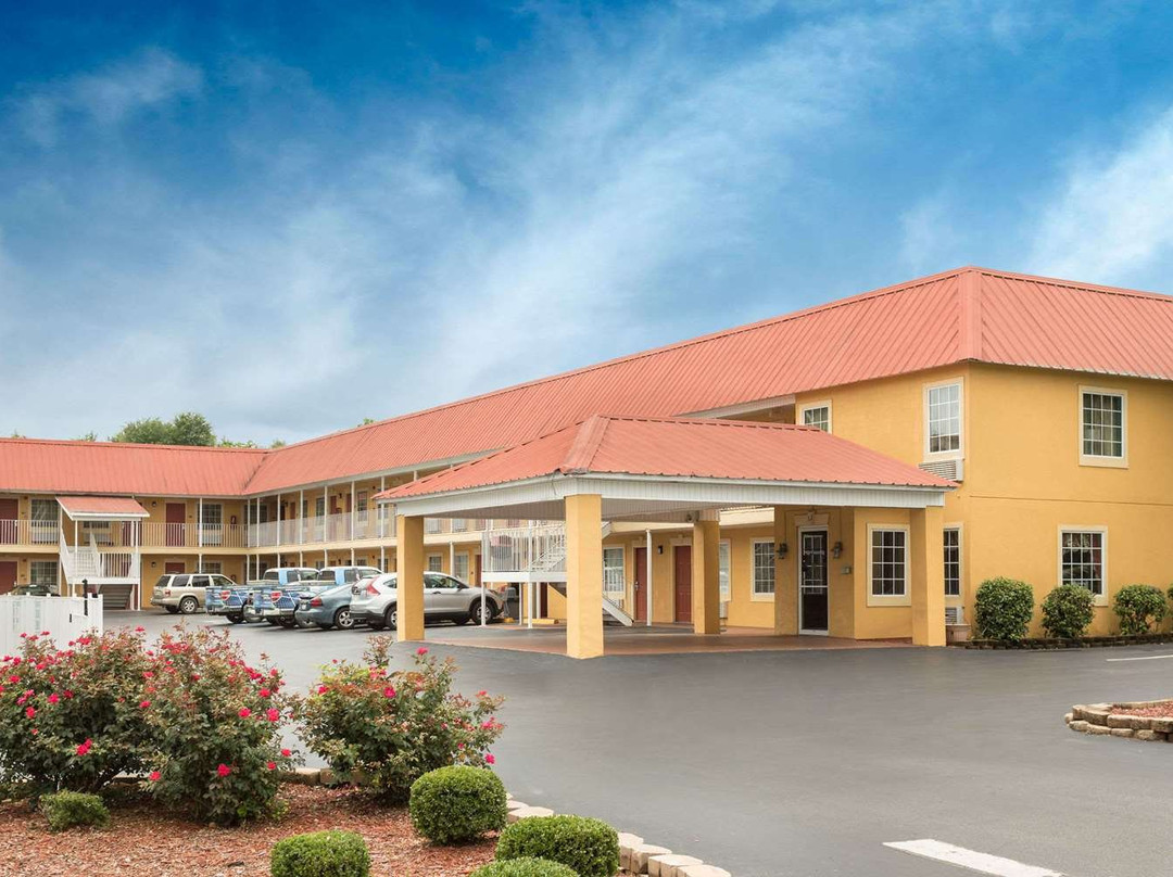 Days Inn by Wyndham Barnwell主图