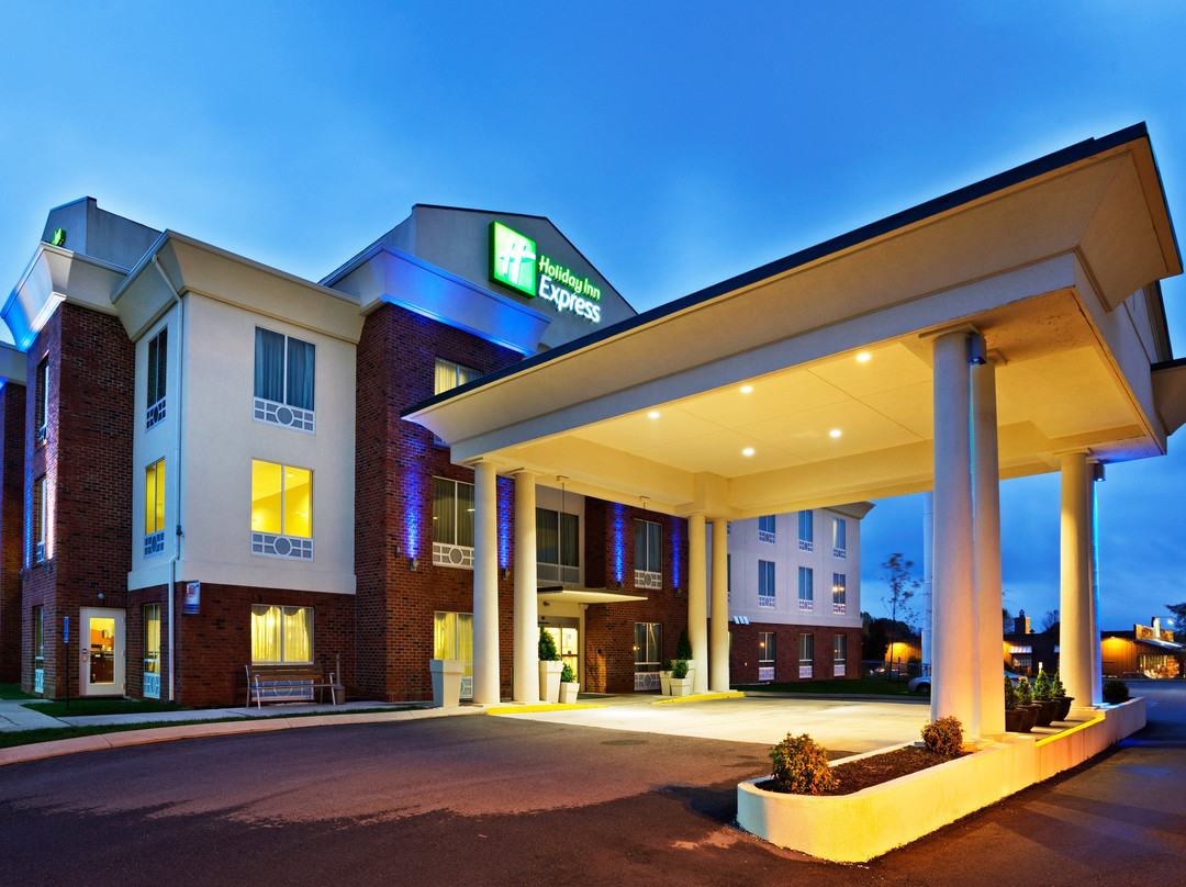 白宫快捷假日酒店主图