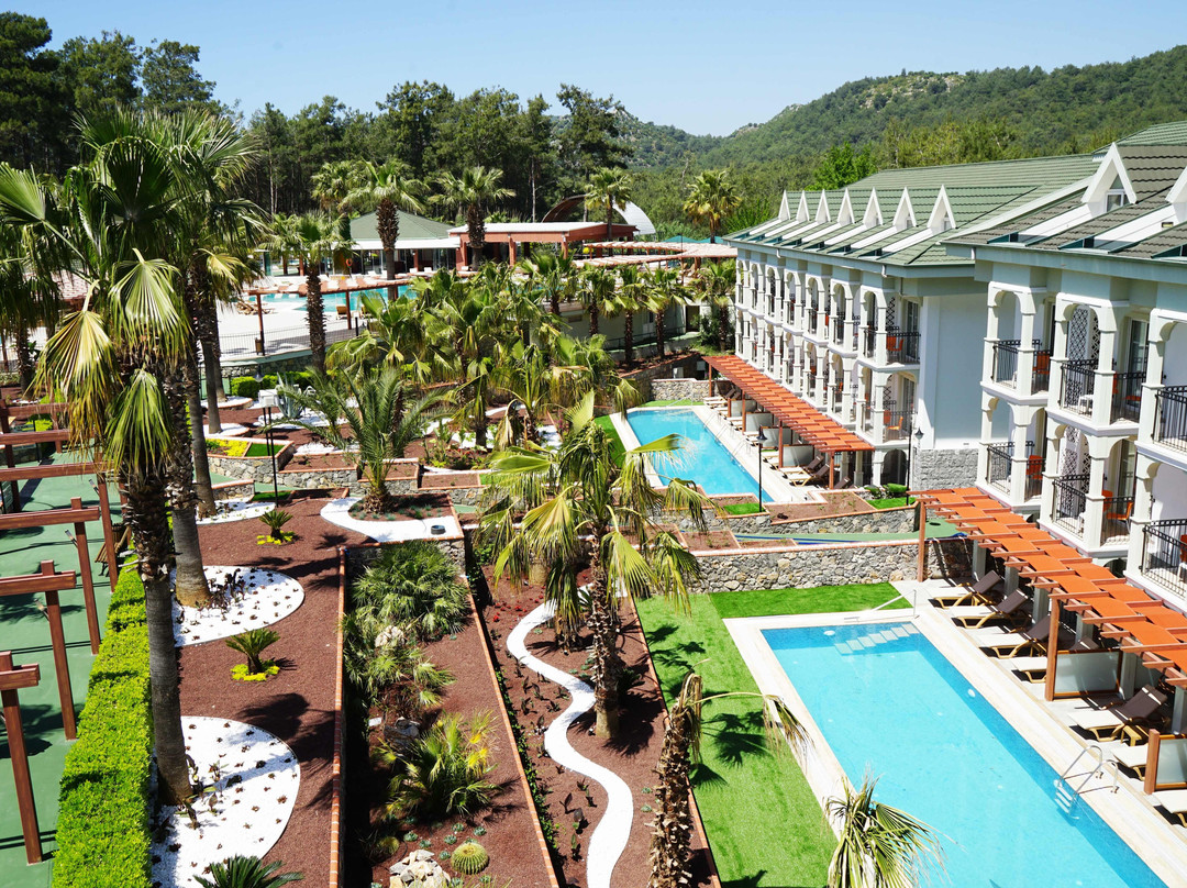 Green Forest Holiday Village