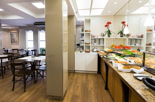 陶皮卡亚高级酒店主图