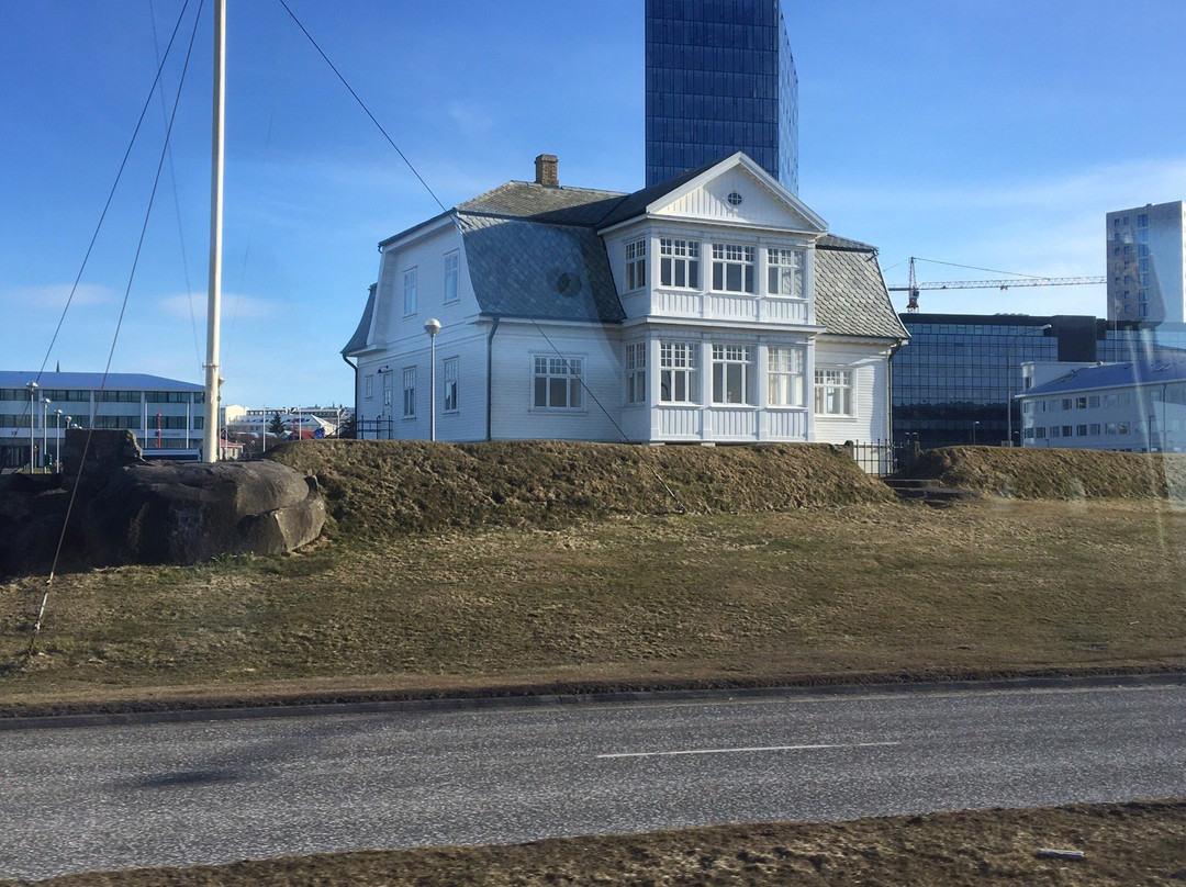 Höfði Guesthouse