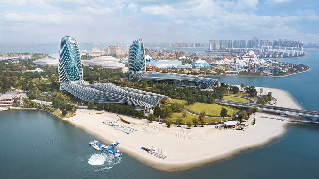 海南海花岛希尔顿酒店主图
