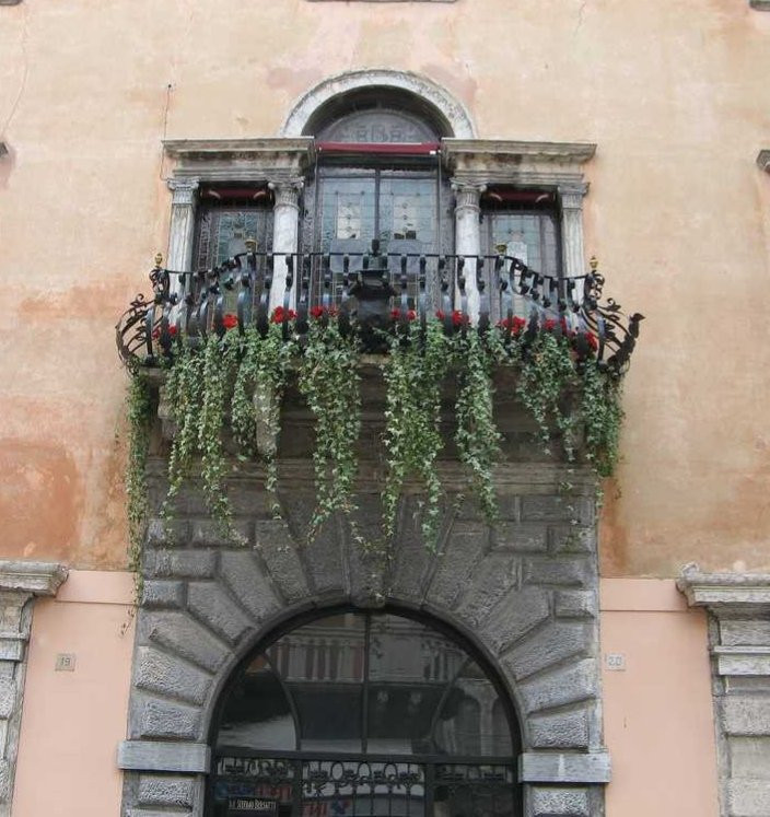Lungolago Di Salò景点图片