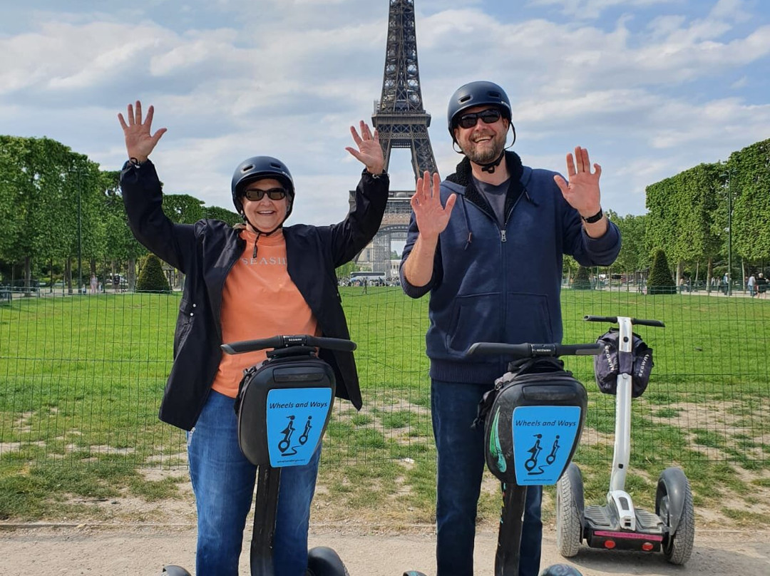 Wheels and Ways - Segway tours in Paris and Versailles-巴黎必去景点